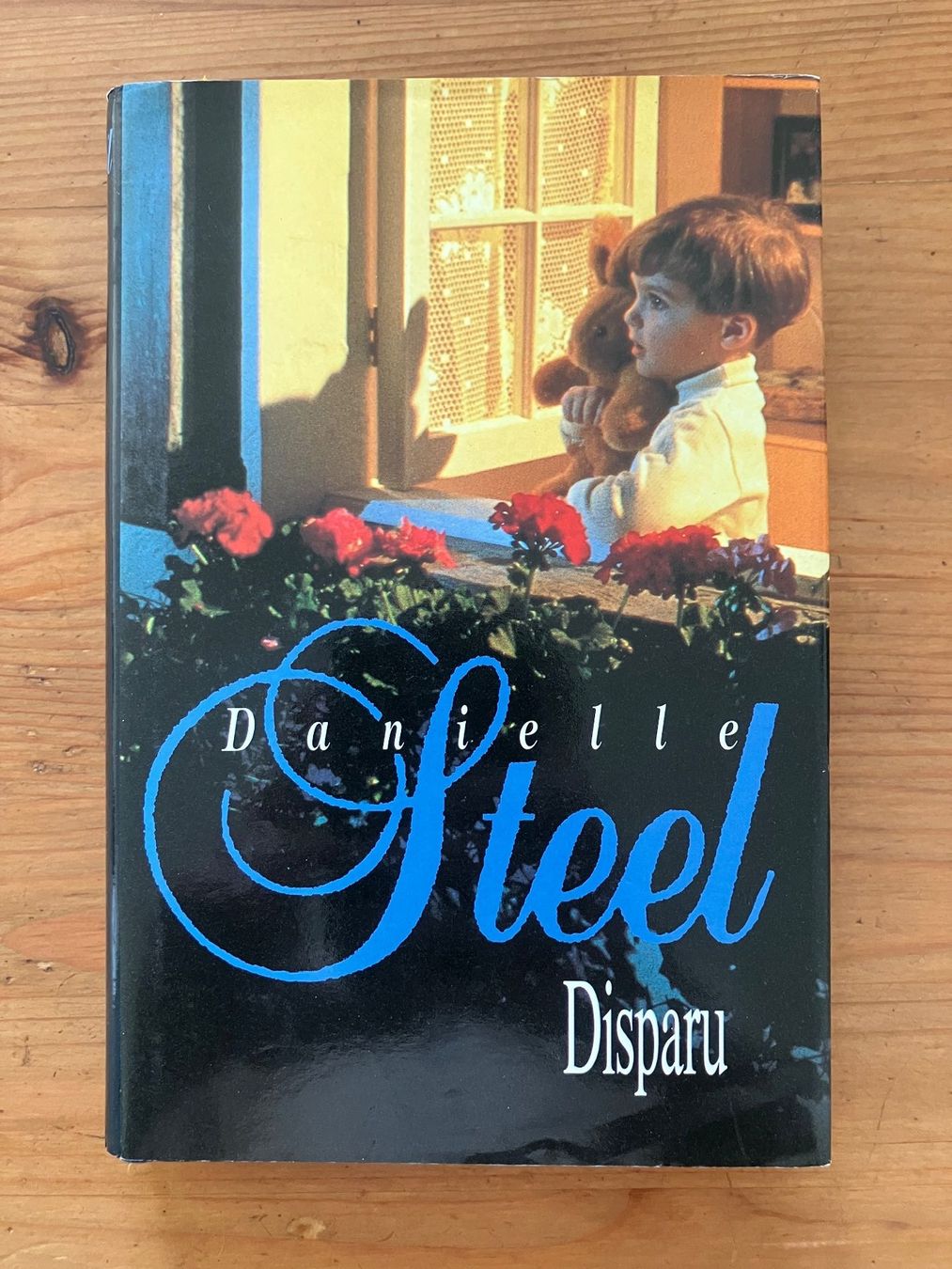 Libri: Disparu (Danielle Steel) – Usato da Meyrin venduto da Julien333