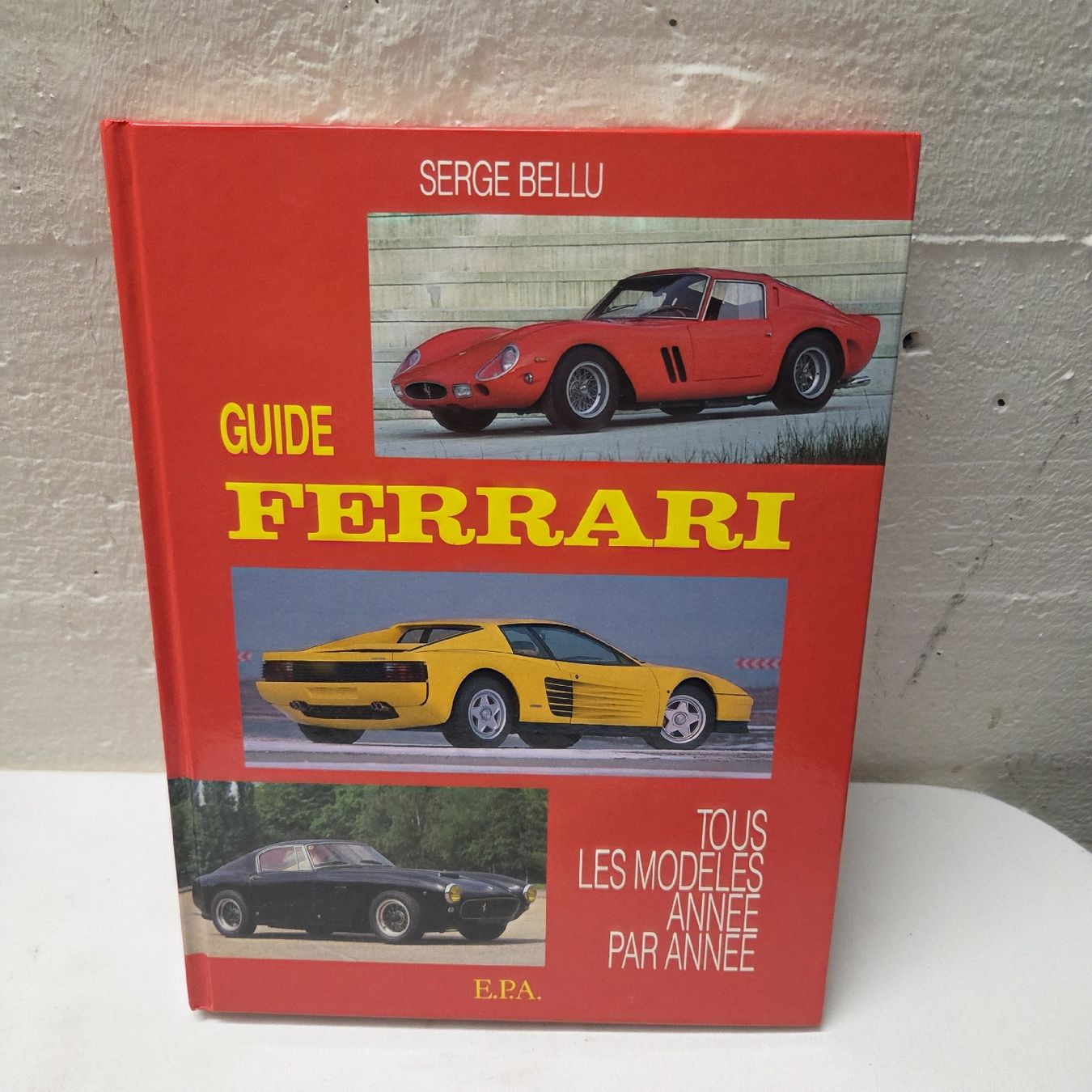 Libri: Buch Ferrari Guide Serge Bellu  – Usato da Stans venduto da Ducati16