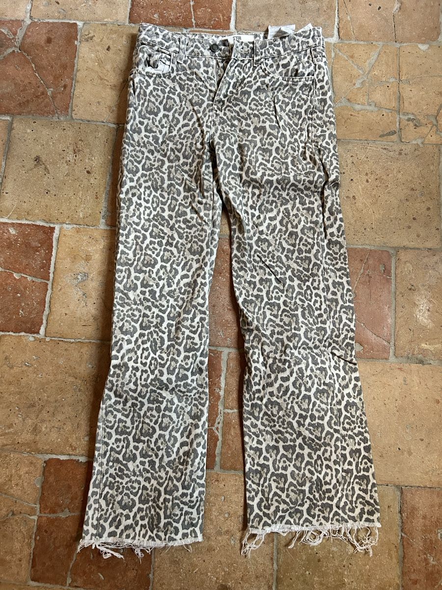 Pull&Bear Pantaloni: Pull&Bear Hose mit Leo-Muster, Grösse 36 – Usato da Zürich venduto da SofiJab