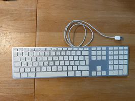 Apple Tastatur CH-Layout USB Anschluss mit Ziffernblock