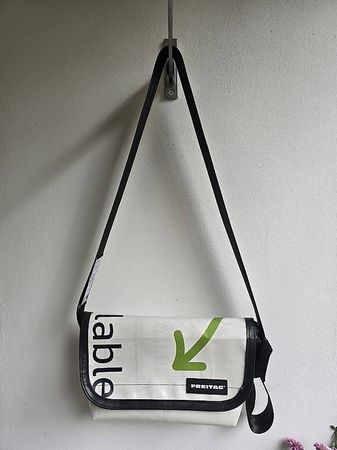 Freitag F41 Hawaii-Five-0, Top-Zustand
