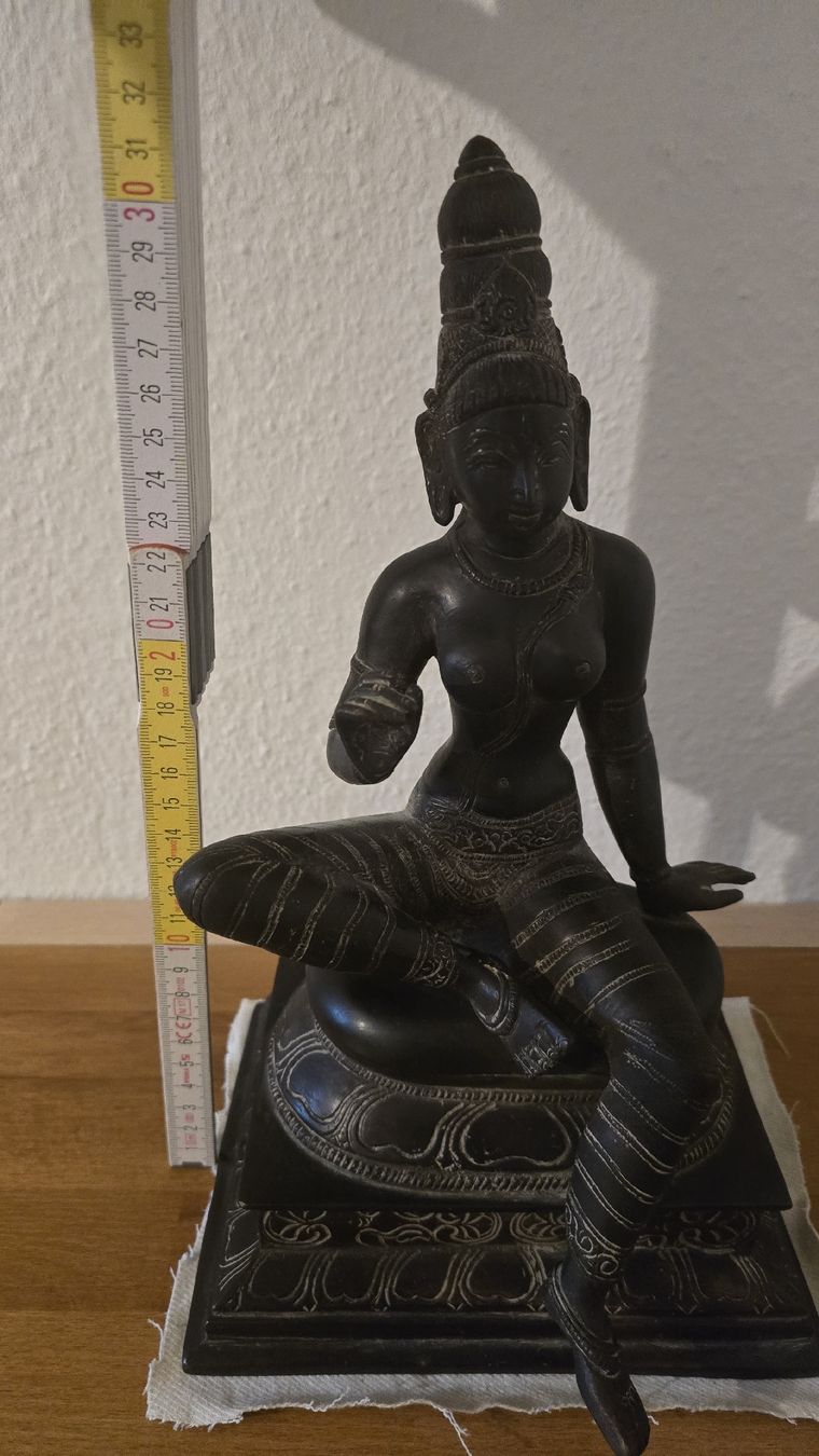 Sculture & Statue: Bronzestatue Devi Uma (Parvati) 33 cm hoch – Usato da Zürich venduto da rolf290 6