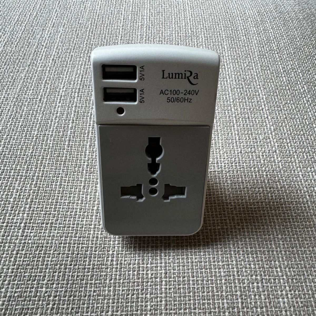 Laufwerke & Adapter: LumiRa EU Travel Adapter – Gebraucht aus Zürich von M4xi_13