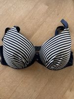Bikini Oberteil Grösse 42D, blau-weiss gestreift, Top Zustan