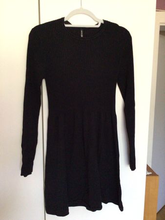 Schwarzes Strickkleid Gr. M