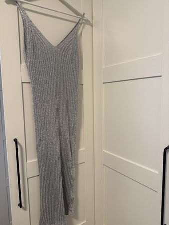 H&M Kleid Silber Lurex Grösse M guter Zustand