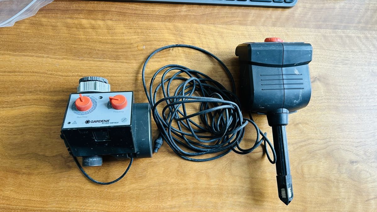 Sistema di controllo: Gardena  Bewässerung mit Feuchtigkeitssensor A1020 Sensor  – Usato da Winterthur venduto da CocoTheCat