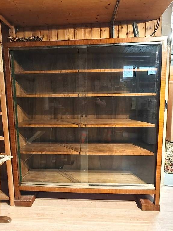 Vetrine: Glas Vitrine – Usato da Niederbipp venduto da Turtok10