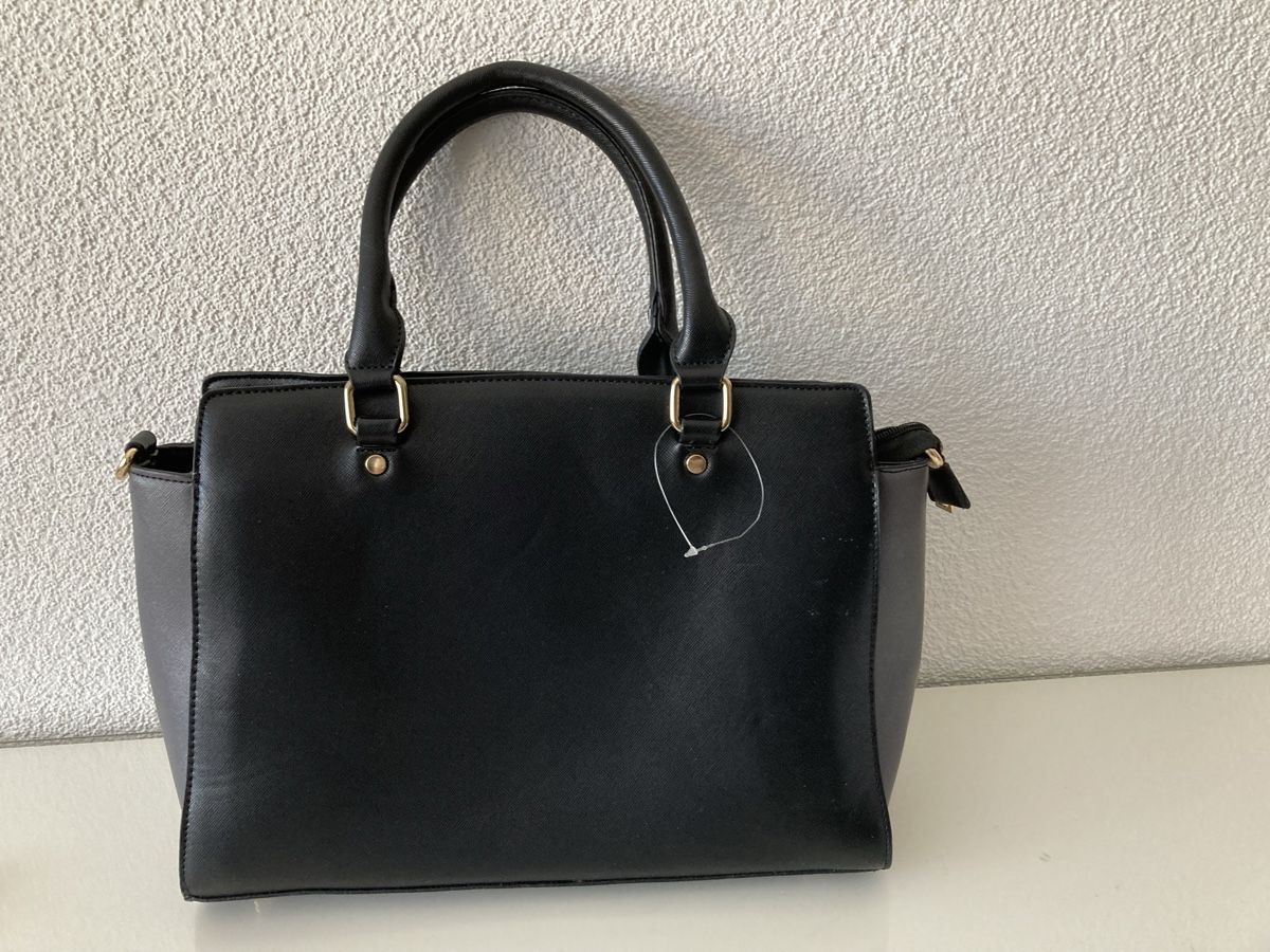 Taschen für Damen: Handtasche, schwarz, grau – Neu und originalverpackt aus Rotkreuz von RoseAss 2
