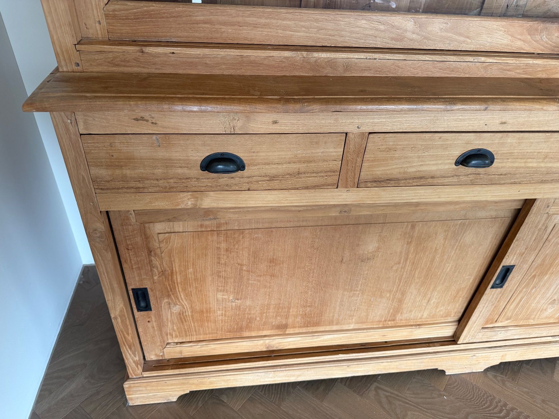 Credenze: Massive Teakholz buffet Vitrinen Schrank – Usato da Feusisberg venduto da ANNEVOO 1