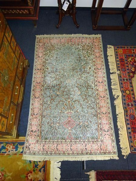 Teppiche: Handgeknüpfter Perserteppich rosa/blau – Gebraucht aus Geroldswil von ARTEFACTO 1