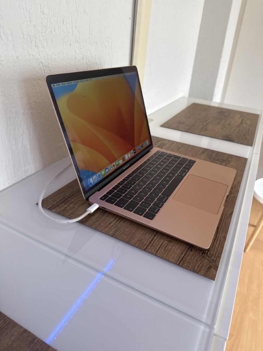 Apple Notebook: MacBook Air 13 Top Zustand – Usato da Zürich venduto da oMacStore 1