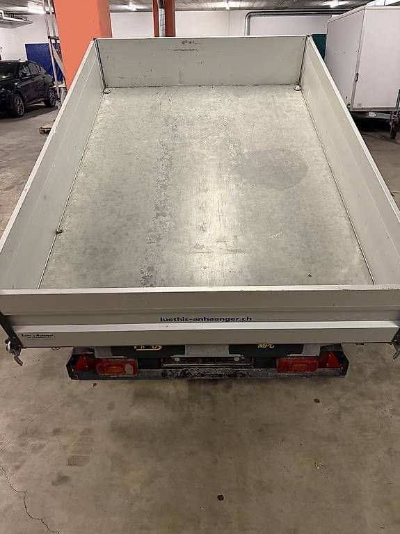 Camions-bennes: Kipper 3 Seiten Kipper  – D'occasion à Lausen par Gjuliana4 2