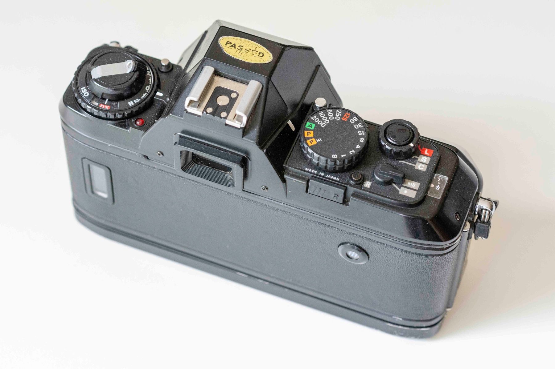 Nikon Fotocamera: Nikon N2000 / F301 Analogkamera – Usato da Schwerzenbach venduto da floridan 3
