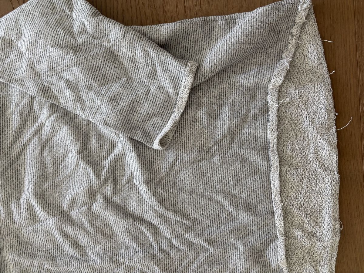 Maglioni & Felpe: ONLY Pullover mit Spitze, grau meliert, Grösse M – Usato da Pfäffikon ZH venduto da sunshine9500 1