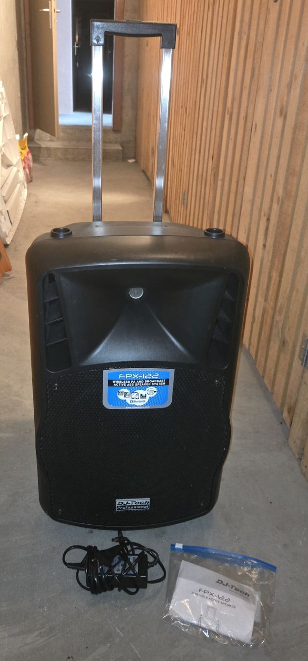 Haut-parleurs: FPX-122 Enceinte avec micro wireless  – D'occasion à Estavayer-le-Lac par Clapsodi 1