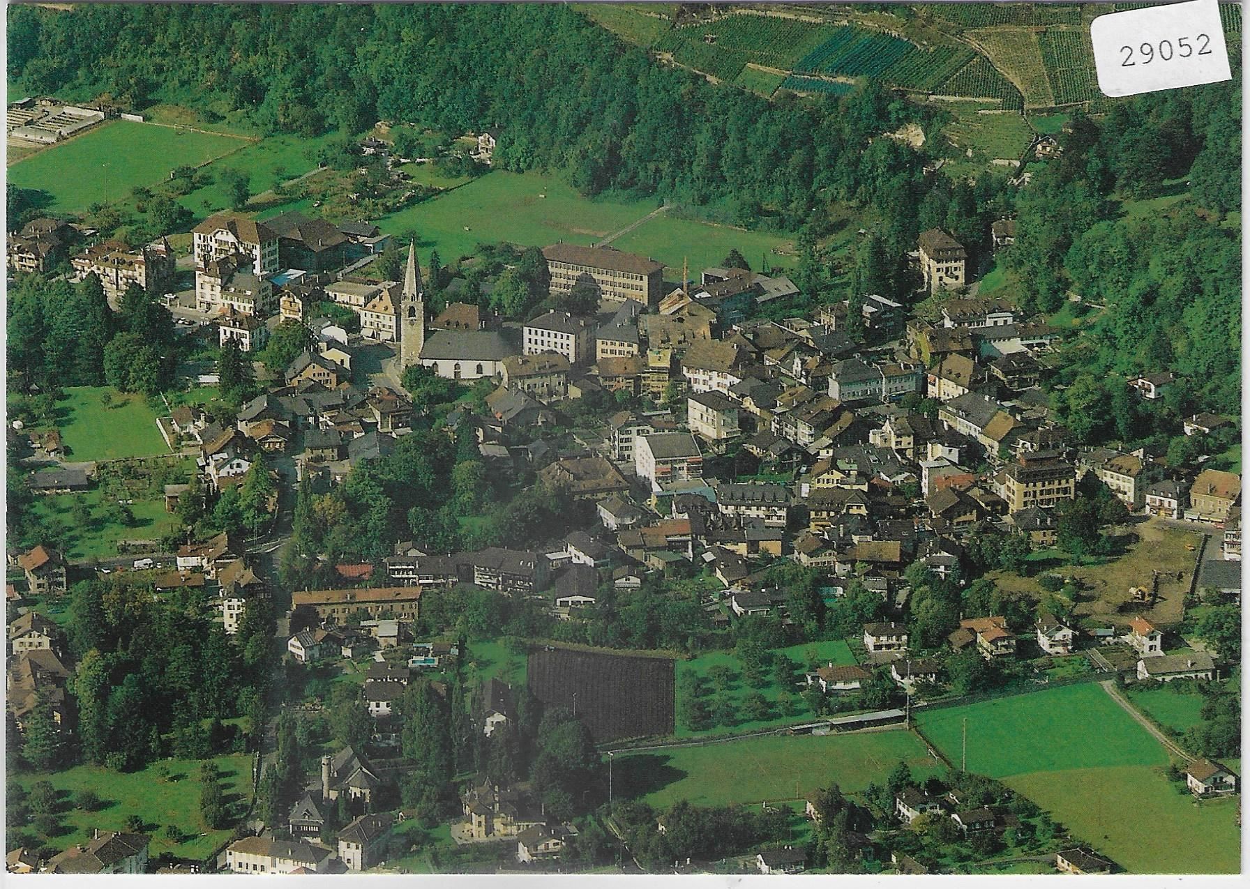 Cartoline postali: Vue aerienne de Bex - Flugaufnahme – Usato da Ettingen venduto da Kartenplanet