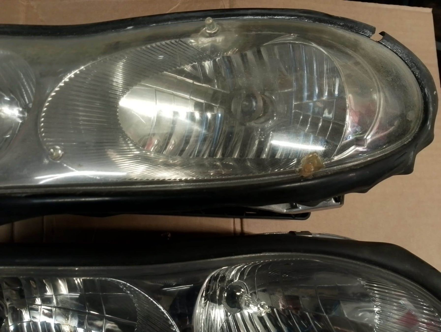Fari: Scheinwerfer 4.Gen Camaro  1997-2002 – Difettoso da Niedergösgen venduto da usc_2h5n 1