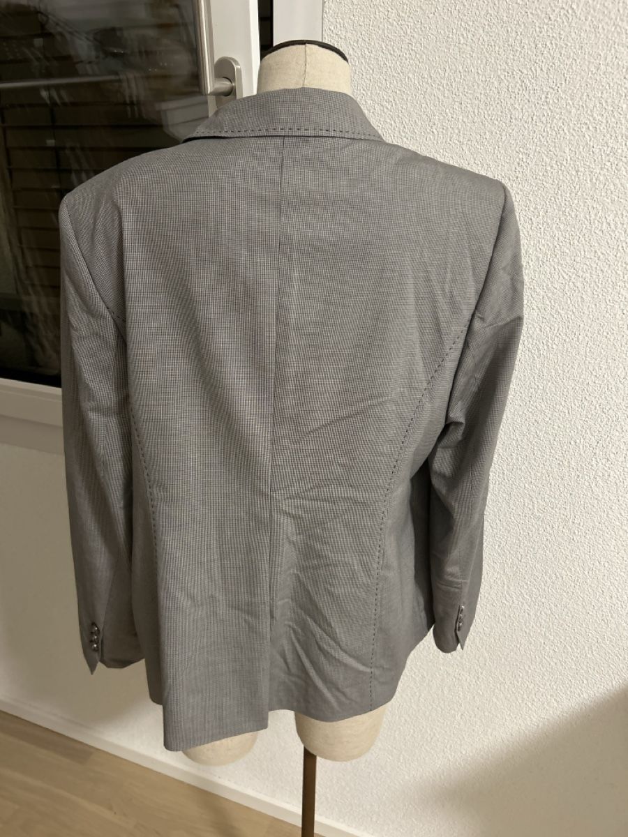 Basler Giacche: Blazer Basler grau neuwertig – Nuovo (secondo la descrizione) da Schaffhausen venduto da Casadenobile 1
