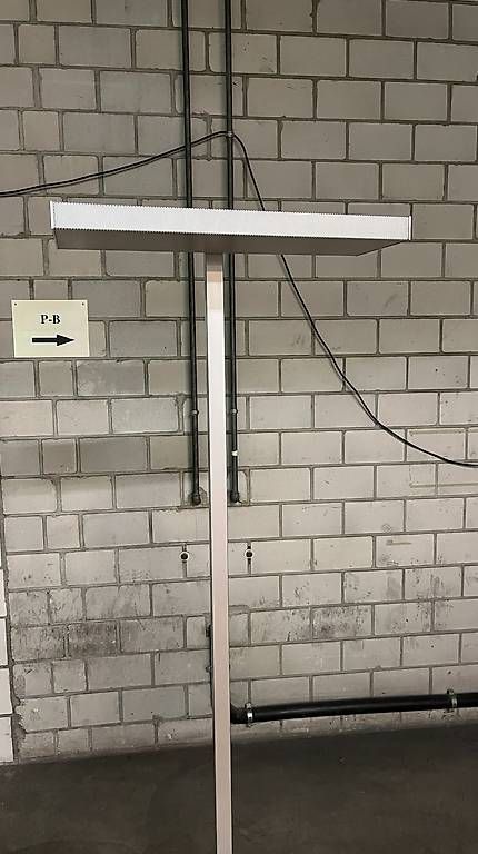 Lampade: Stehleuchte – Usato da Bern venduto da daskannweg 1
