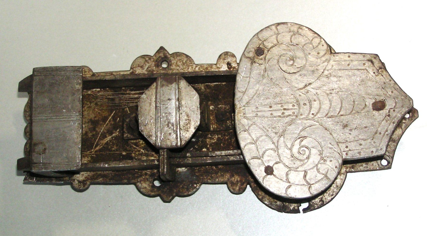 Lucchetti: Antikes Türschloss geschmiedet – Usato da Grenchen venduto da Antique-hunter 6