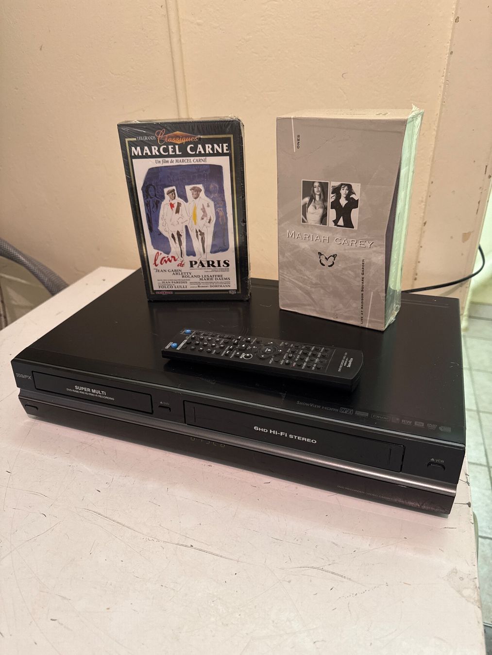 Registratori: Magnétoscope Combi HDMI VHS DVD REC – Usato da St imier venduto da sav_bjf9