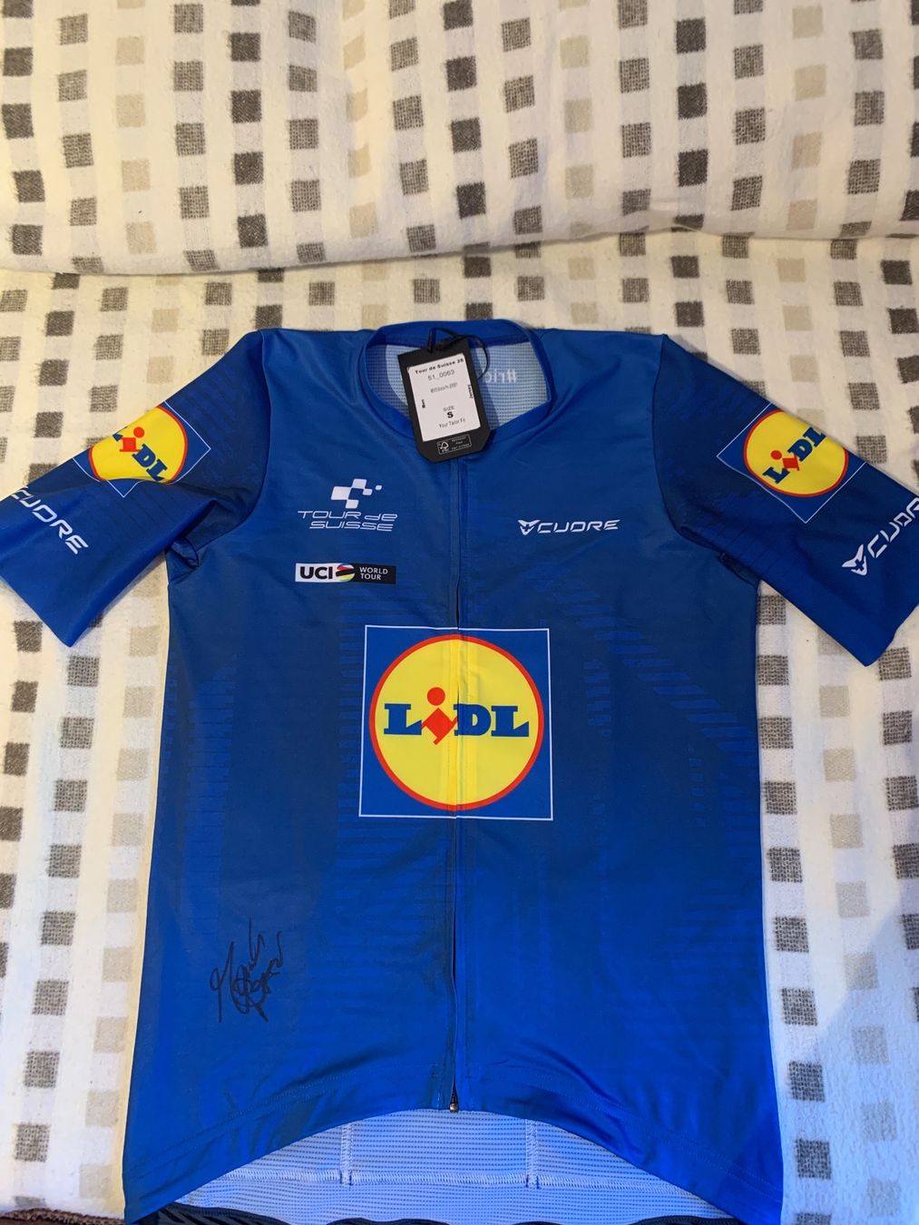 Leibchen & Hosen: Velodress mit Unterschrift Marlen Reusser – Neu und originalverpackt aus Interlaken von Carmelina5