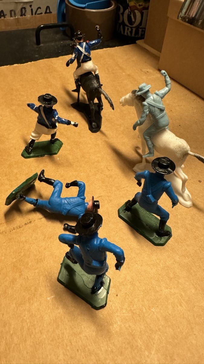 Figuren: Figuren aus der Zorro-Geschichte – Gebraucht aus Wettswil von osoma99 2