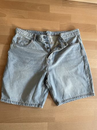 Jeans Short von Primark,hellblau, Gr. 56(w 38)