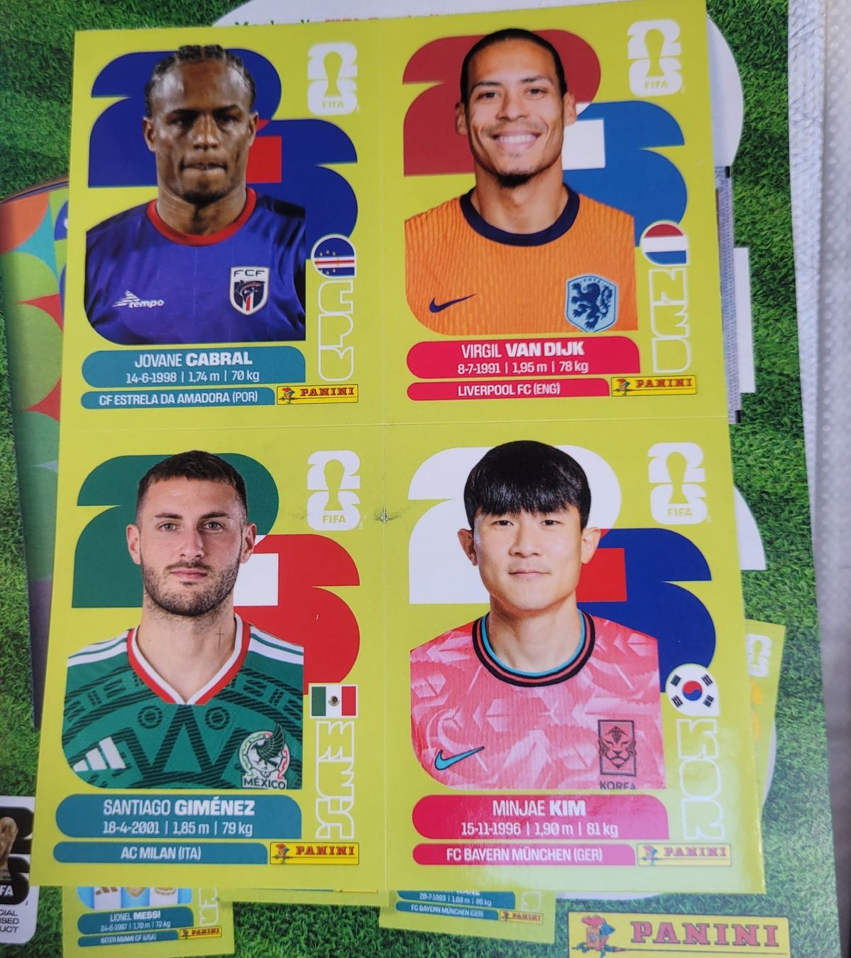 Panini Sammelbilder & Trading cards: 4 Panini Bilder neuwertig  – Neu (gemäss Beschreibung) aus Buttikon SZ von Renco