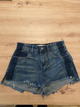 Jeans Shorts Hotpants Sommer, Gr. 36, neuwertig!