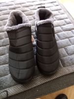 Chaussures d'hiver fourrées noires taille 45 état neuf