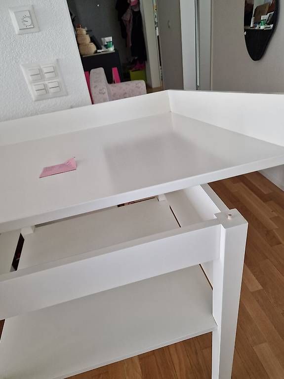 Fasciatoi & Accessori: Wickeltisch gratis abzugeben – Usato da Zug venduto da dhi_f7jd 3
