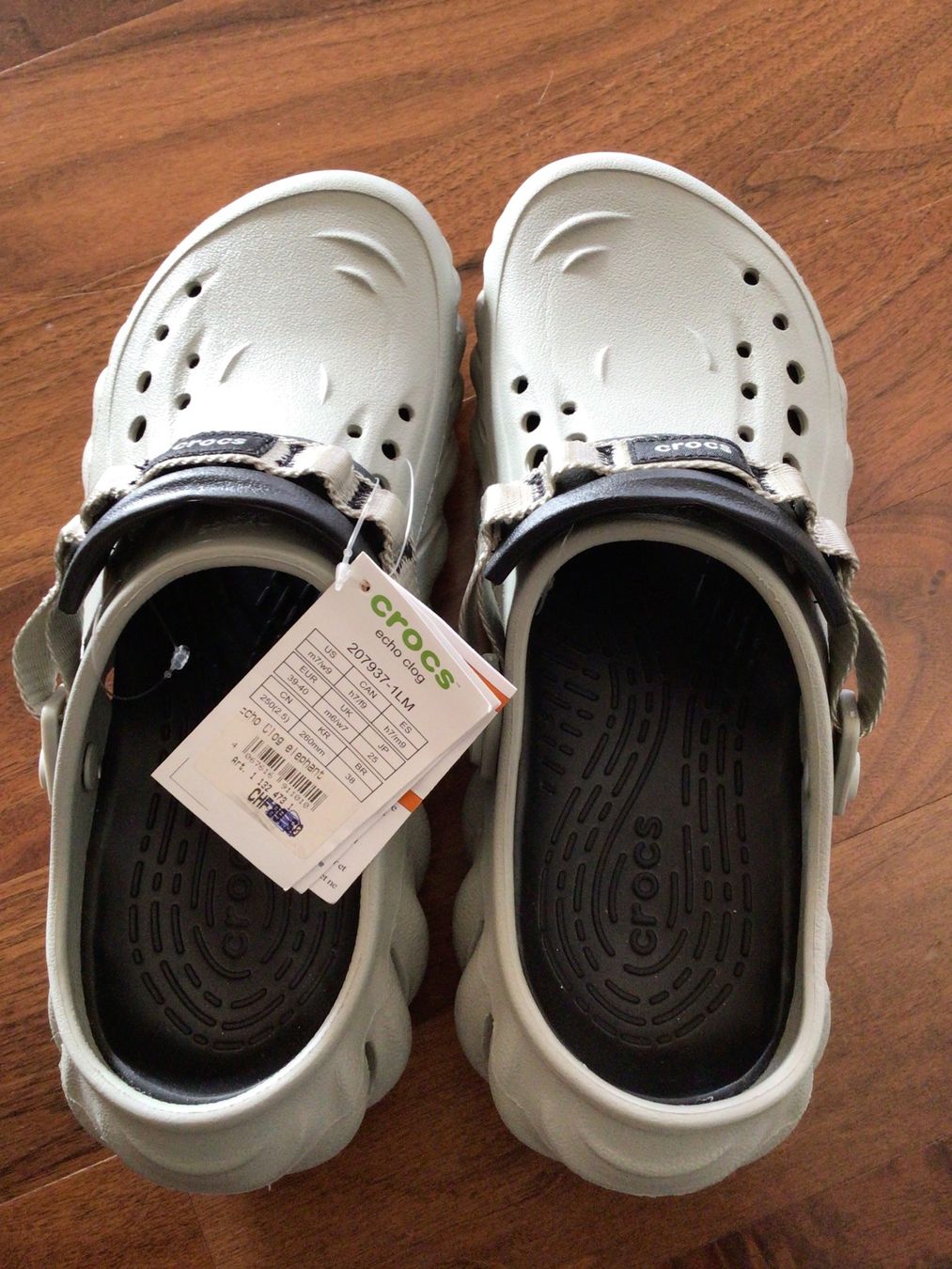 Crocs Scarpe da uomo: Crocs (Neu) – Nuovo (secondo la descrizione) da Zürich venduto da ElarmariodeRuth 1