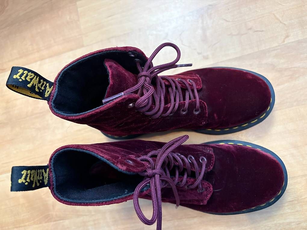 Dr. Martens Scarpe da donna: Dr. Martens Samt Gr. 37 – Nuovo (secondo la descrizione) da Willisau venduto da ani_gtk8 1