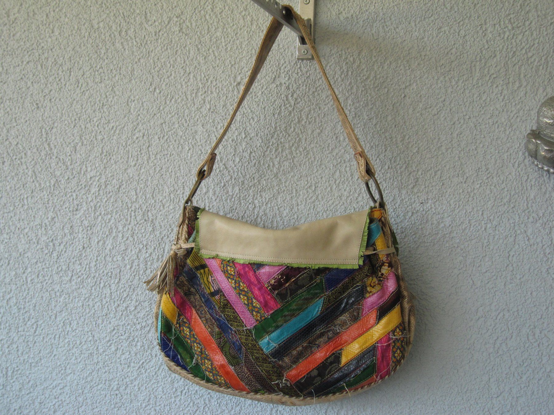 Taschen für Damen: TANGO Thailand Designer Leder Tasche Boho Patchwork Vintage – Gebraucht aus Arbon von lucullus61 1