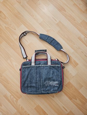 Schicke Laptoptasche/Rucksack aus Jeans-Stoff, ideal für den