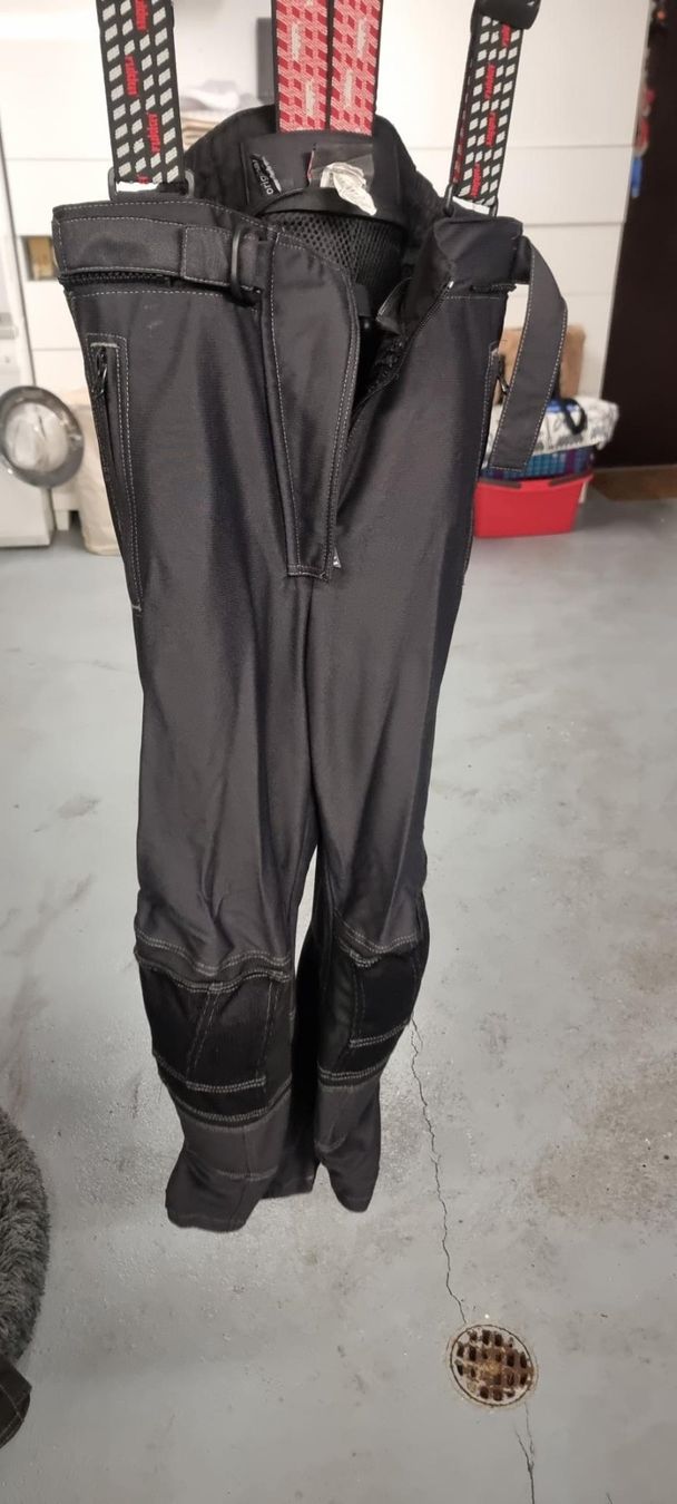 Completi & Tailleur: Motorradkombi – Usato da Schöfflisdorf venduto da Speedcanard 6