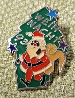 O845  Pin Weihnachten 93 Weihnachtsmann Santa Clause silbrig