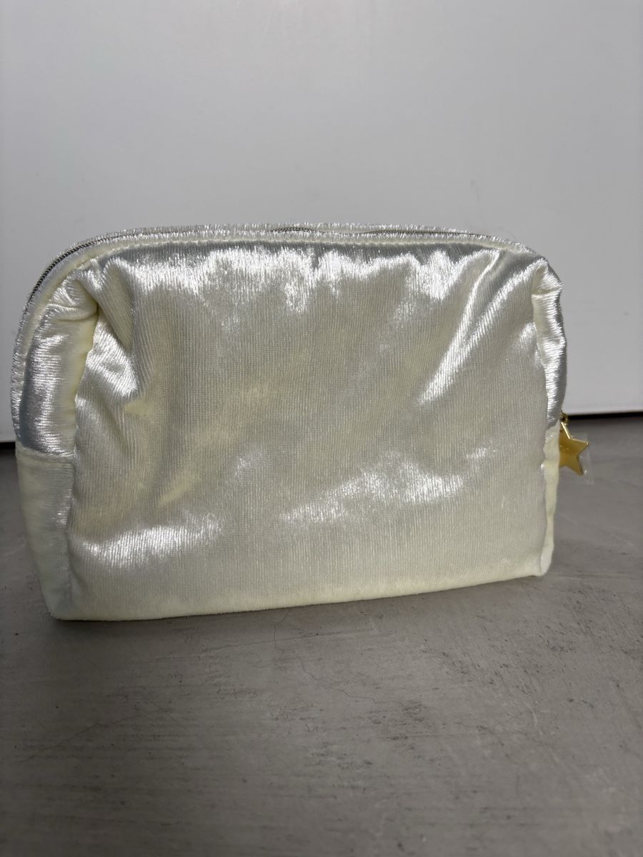 Dior Custodie per cosmetici: Dior Necessaire Perle – Nuovo (secondo la descrizione) da Steinmaur venduto da aly_mhs6 3