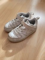 Nike Schuhe gr. 26