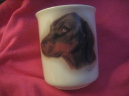 PORZELLLAN  TASSE   DOBERMANN