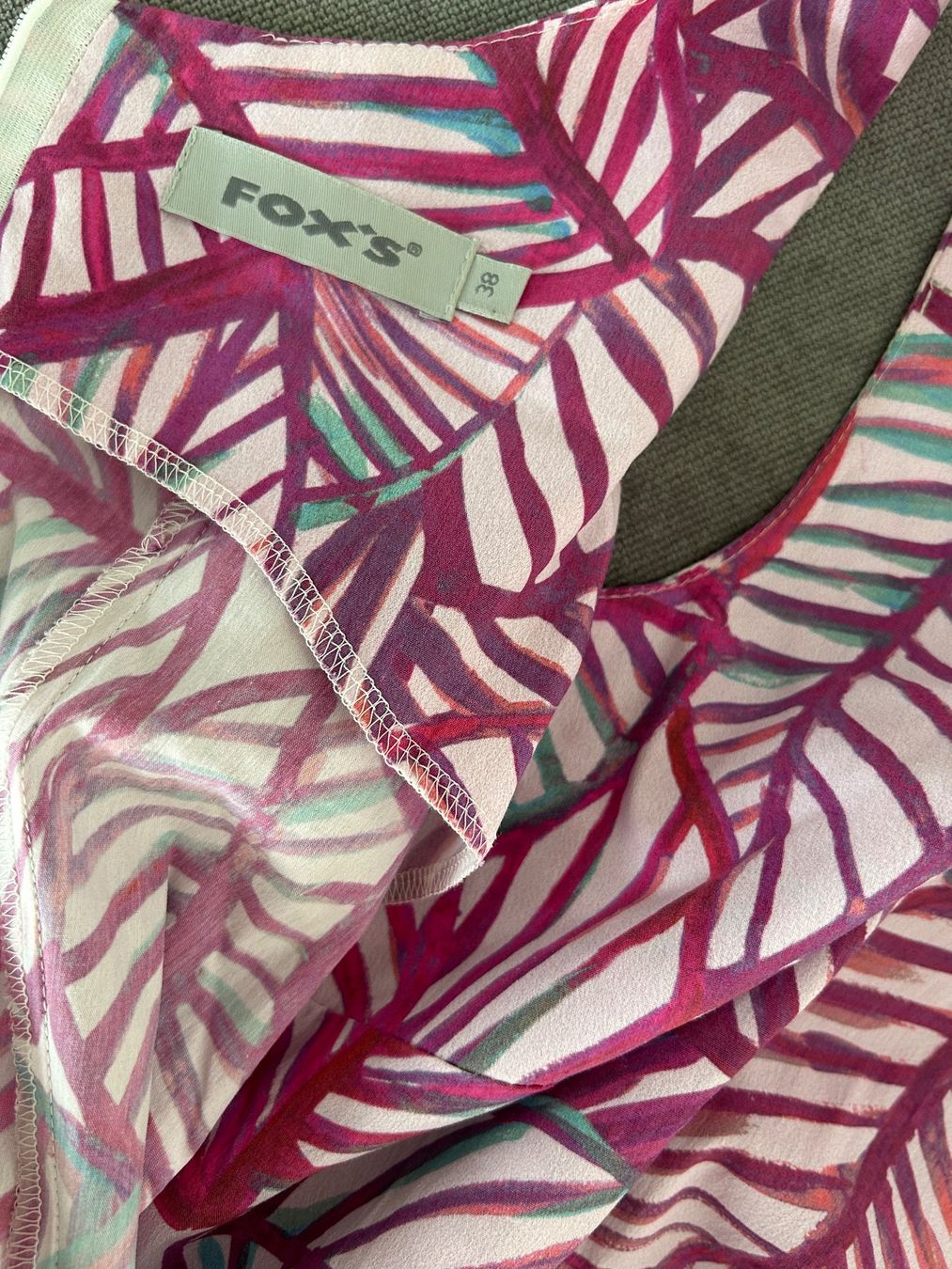 Kleider: Designer Sommerkleid FOX's bunt gemustert leicht luftig – Neu (gemäss Beschreibung) aus Wimmis von rimnakit 2