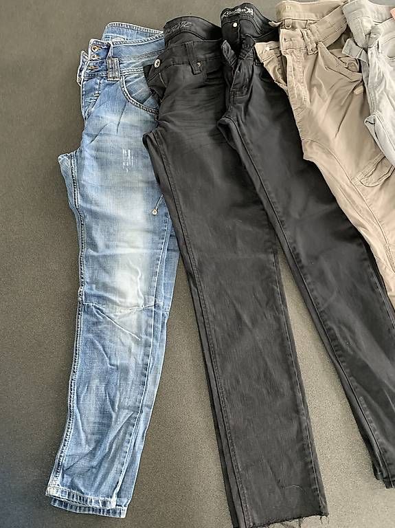 Jeans: Damen Skinny Jeans Gr. 28 – Usato da Itingen venduto da grapri 2