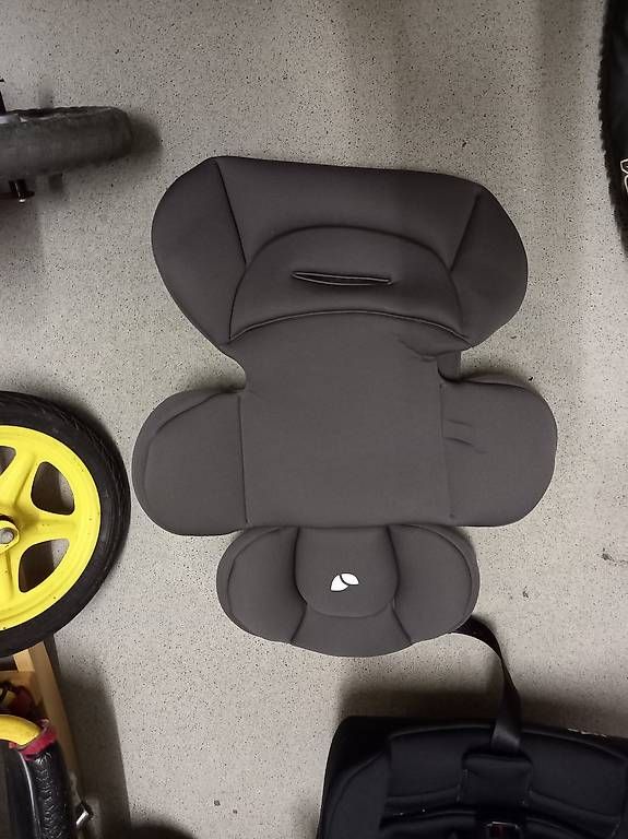 Joie Seggiolini per auto: Joie iSnug 2 Kindersitz – Usato da Zürich venduto da cla_mf9b 1