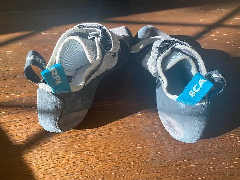 Herrenschuhe: Chaussons Escalade 41.5 SCARPA – Neu und originalverpackt aus Lausanne von Mikael_Druid 4