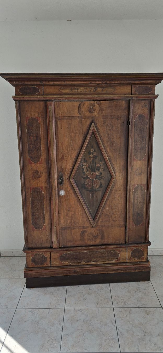 Armadi: Antiker Bauernschrank  – Usato da Brunegg venduto da Metter01 1