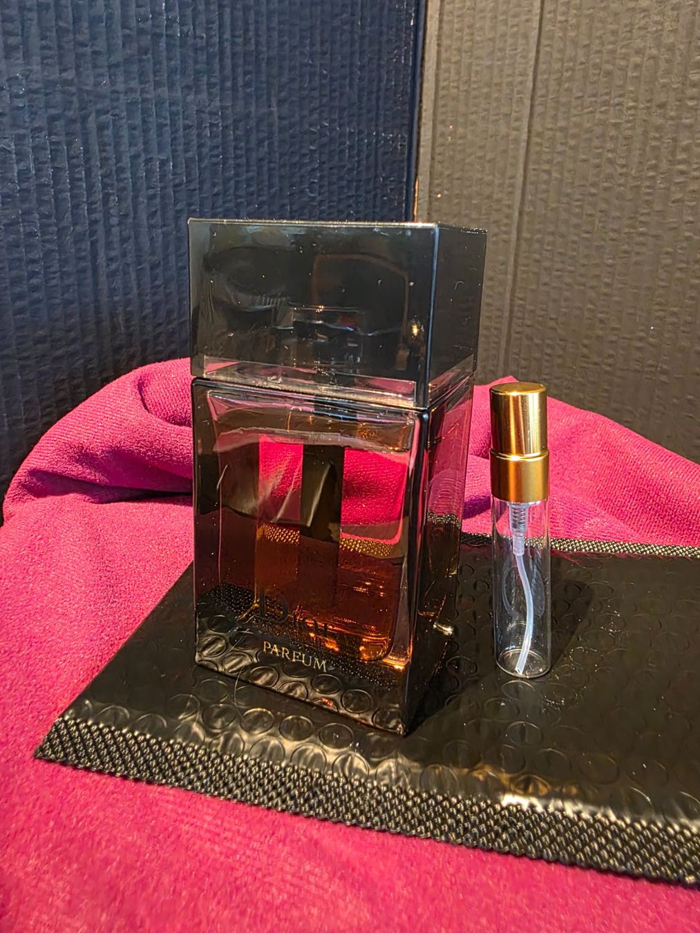 Dior Profumi & Eau de Toilette: Dior Homme Parfum 2014 Version, Abfüllung/Tester 2ml – Nuovo (secondo la descrizione) da Winterthur venduto da Bratwurstbrater