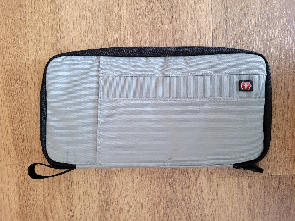 Victorinox Altro in  Abbigliamento & Accessori: Victorinox Travel Organizer – Nuovo (secondo la descrizione) da Kreuzlingen venduto da glo_yg6c 2