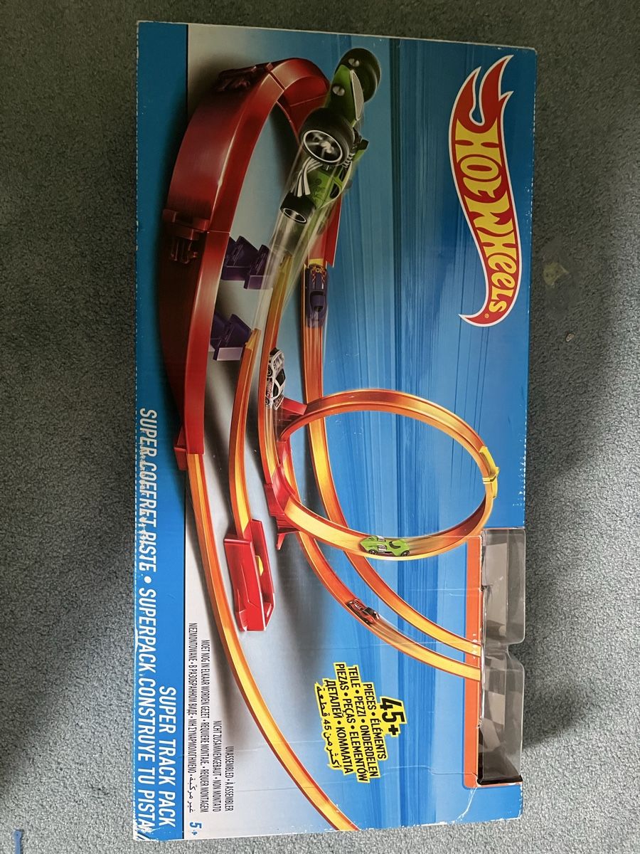 Hot Wheels Spielzeuge: Hotweel set – Gebraucht aus Basel von Pje_english 1
